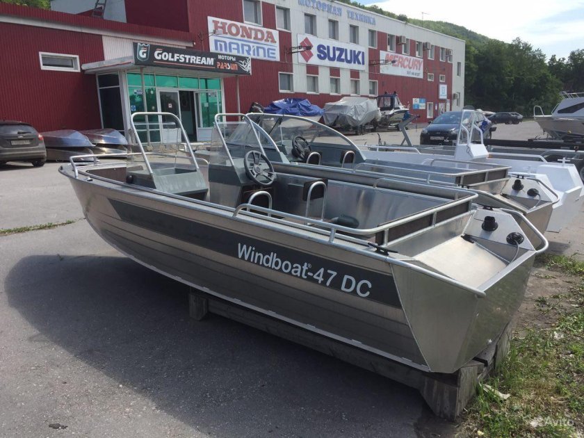 Лодка Виндбот