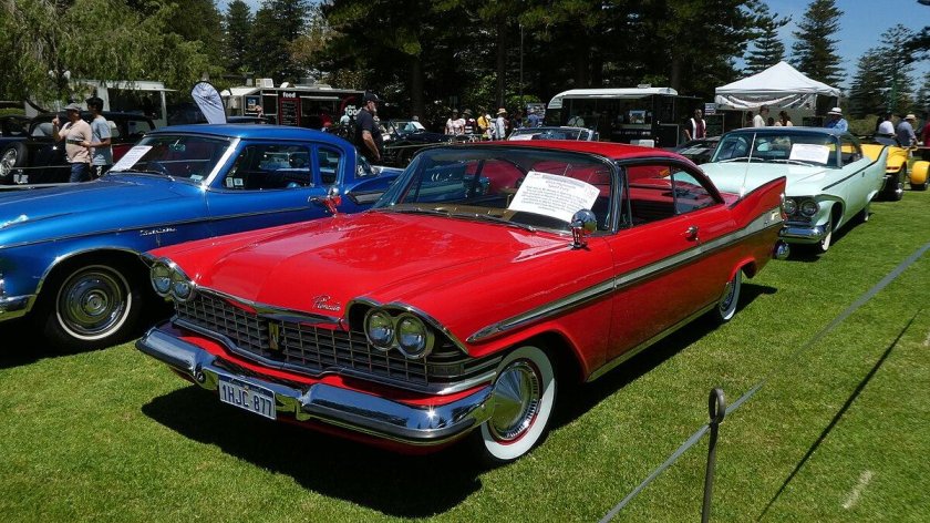 Plymouth Sport Fury 1959