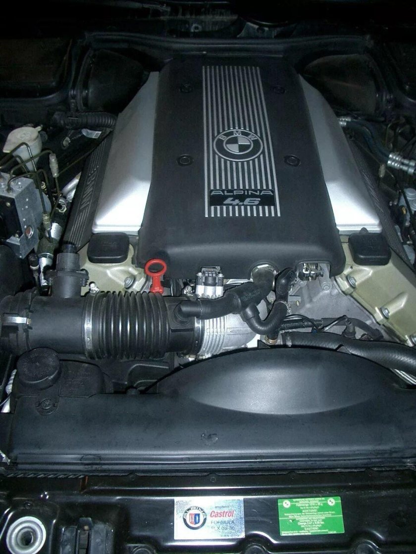 BMW e39 4.4 мотор