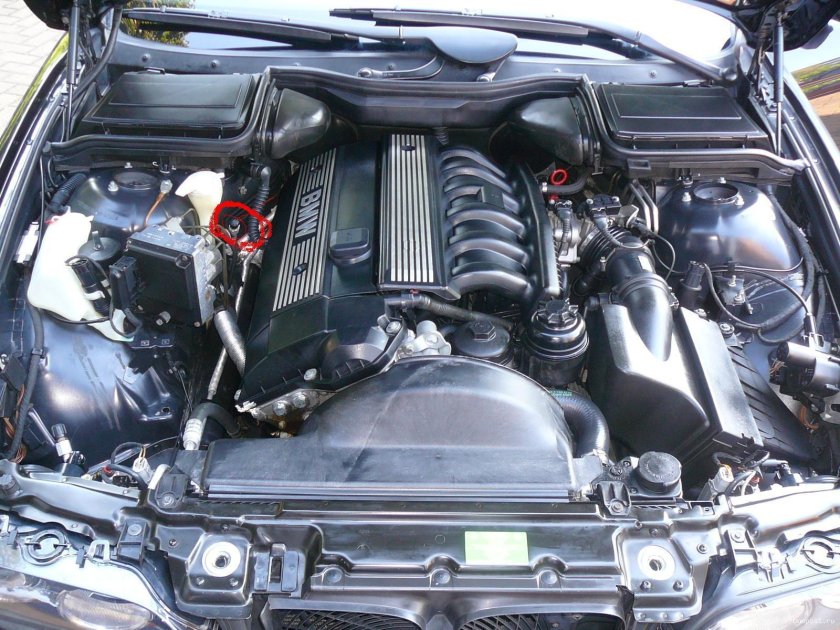 Мотор БМВ е39 2.5