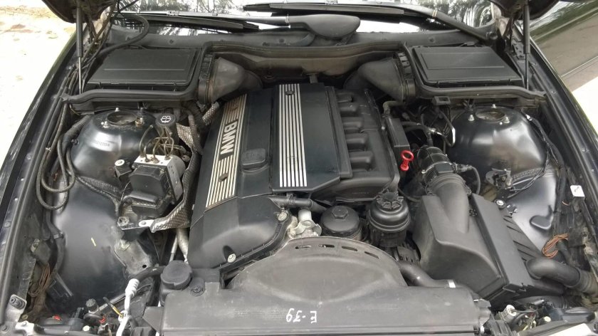 E39 BMW мотор