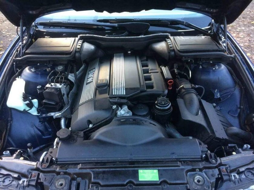 BMW e39 m54b30