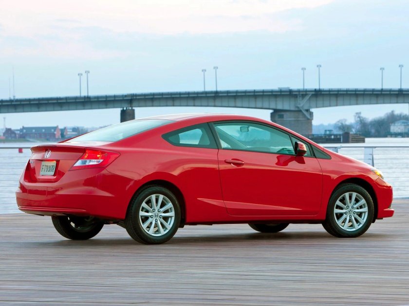 Honda Civic Coupe 2012
