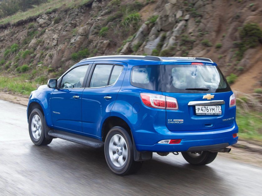 Chevrolet trailblazer 2
