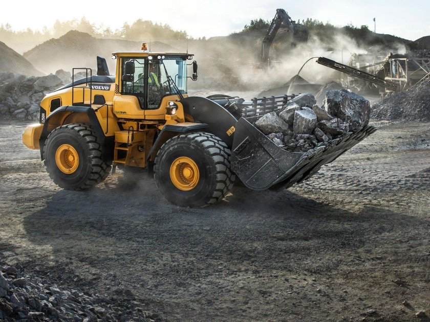 Фронтальный погрузчик volvo