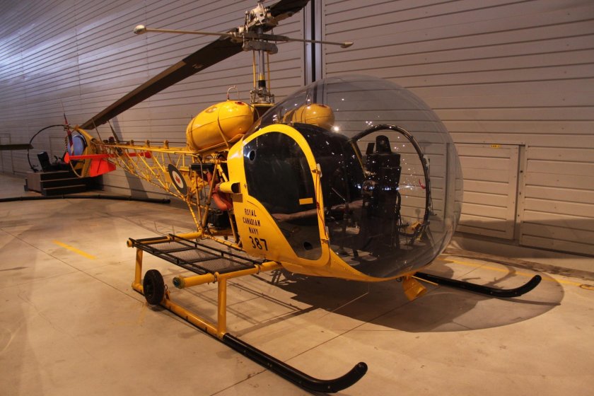 Белл 47 вертолет