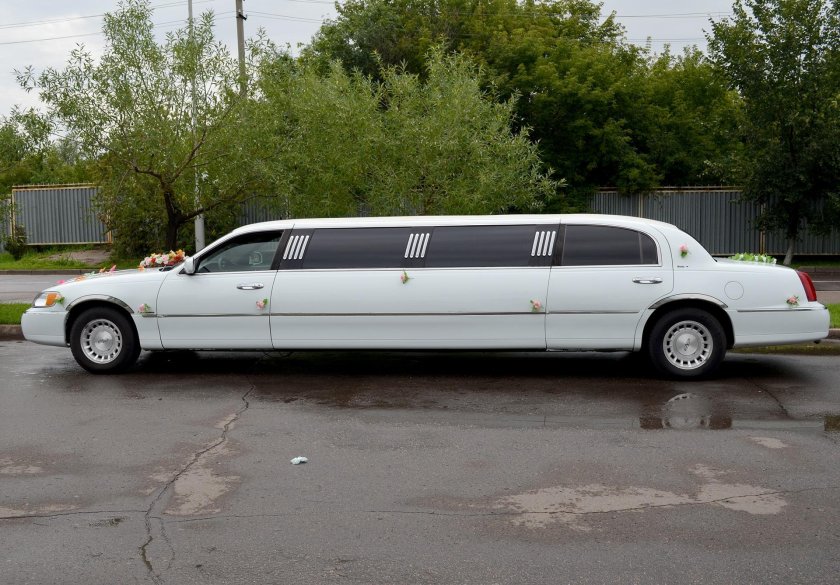 Лимузин Линкольн Таун