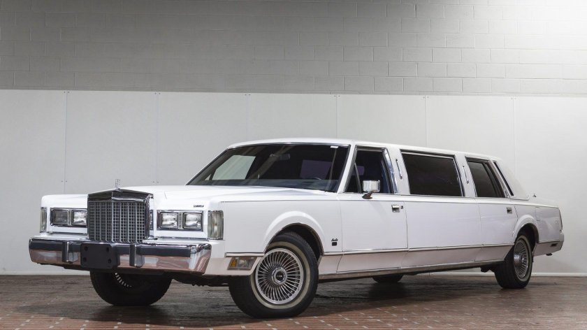 Lincoln Town car 1985