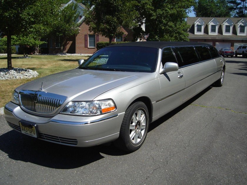 Lincoln Town car лимузин