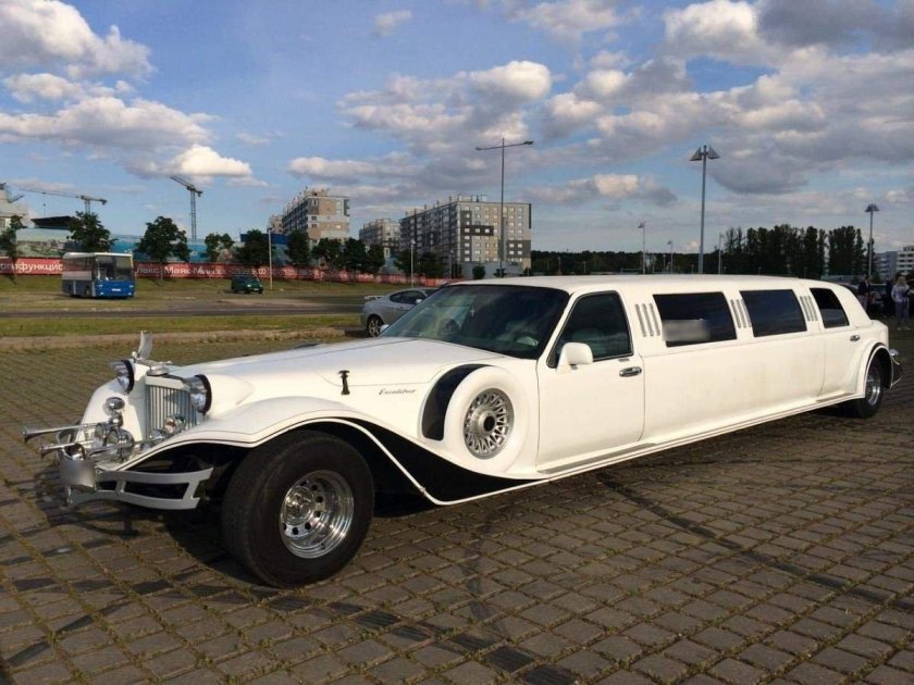 Линкольн Таун кар лимузин