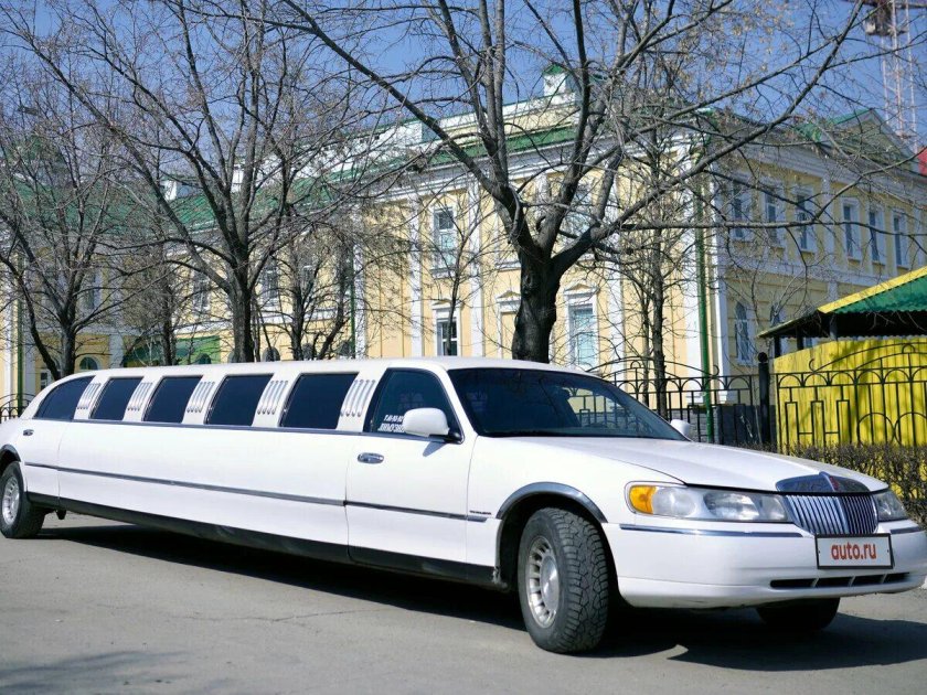 Линкольн таун кар 2002 лимузин
