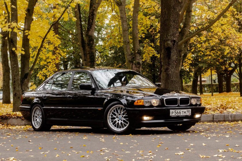 BMW 7 1999