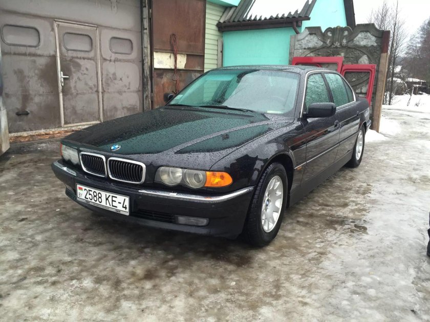 БМВ 750 1999