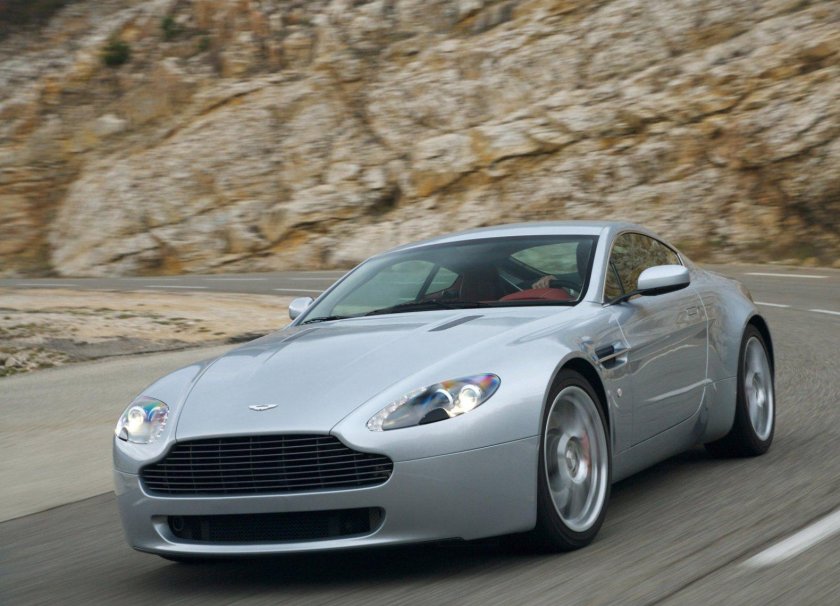 Aston Martin v8 Vantage 2005