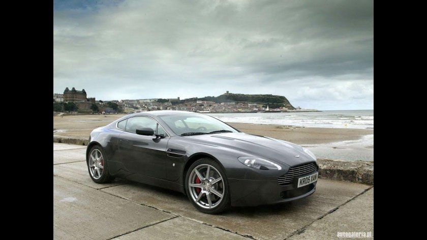Aston Martin Vantage 2005
