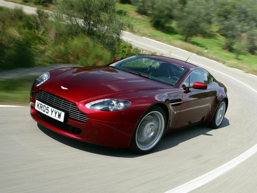 Aston Martin Vantage 2005