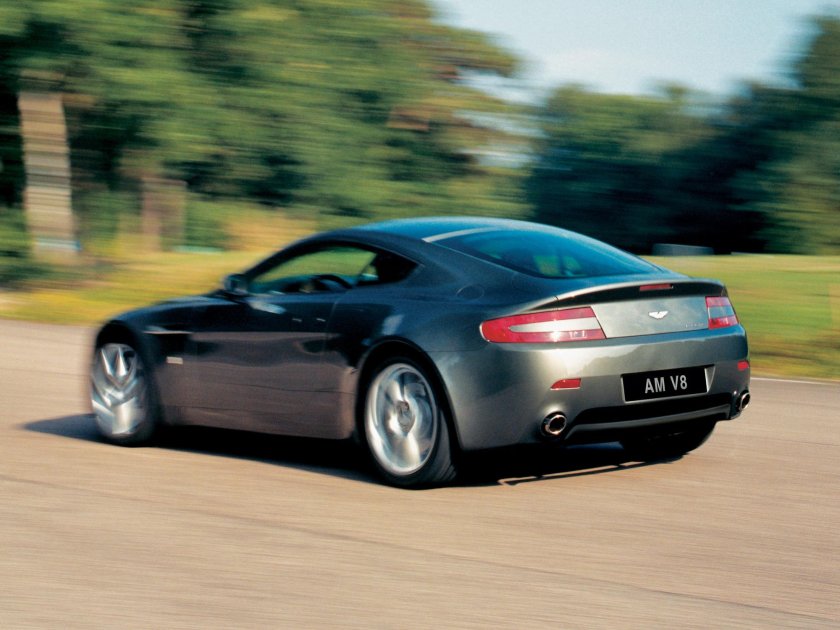 Aston Martin v8 Vantage 2005