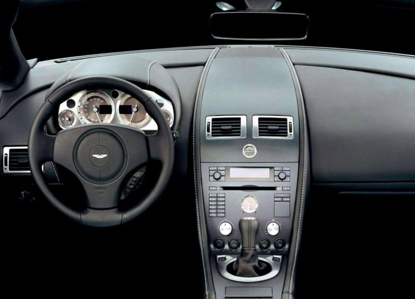 Aston Martin v8 Vantage 2005