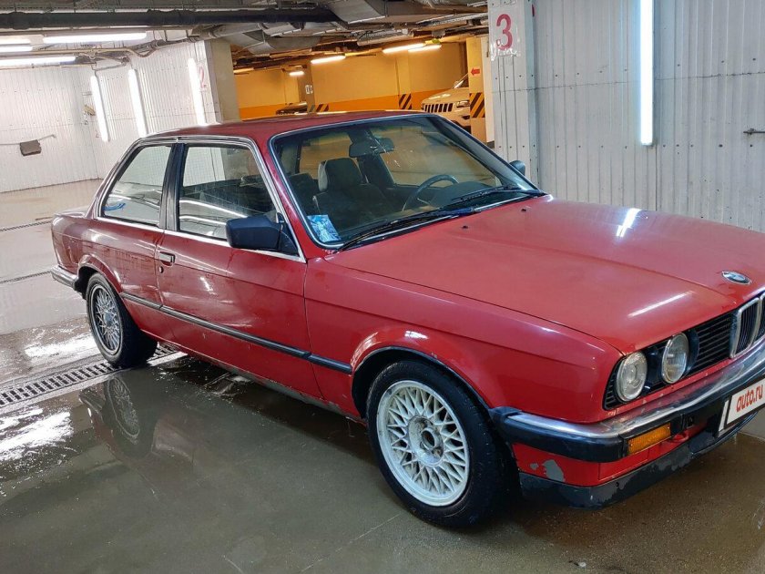 BMW e30 318i Coupe