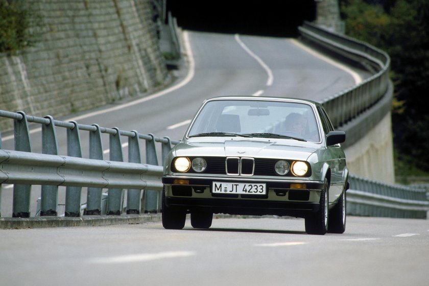 BMW 318 e30 1982
