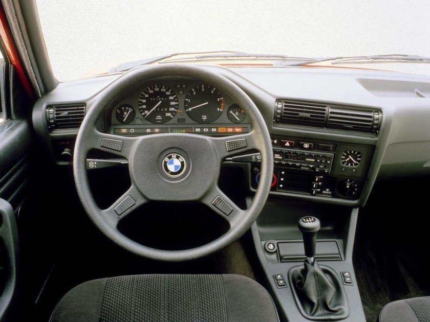 BMW e30 324d
