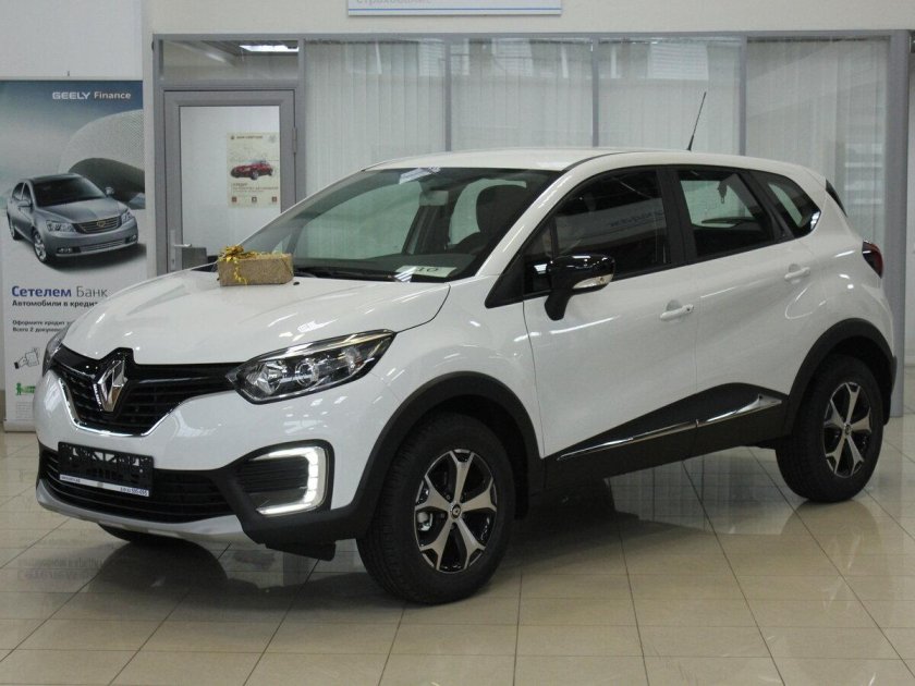 Рено Каптур белый