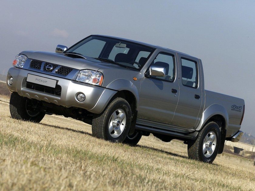 Nissan Navara (Frontier) II (d22)