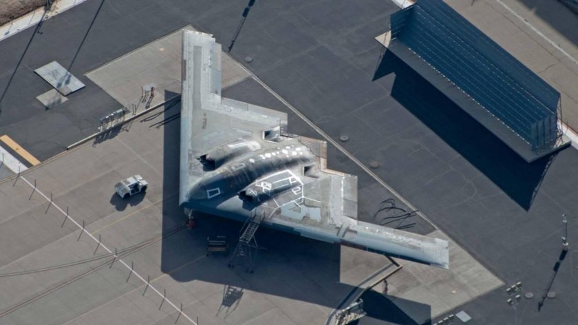 B-2 Spirit: стелс-бомбардировщик