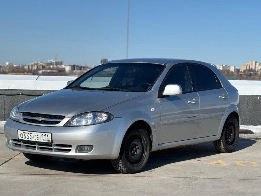 Chevrolet lacetti 2011