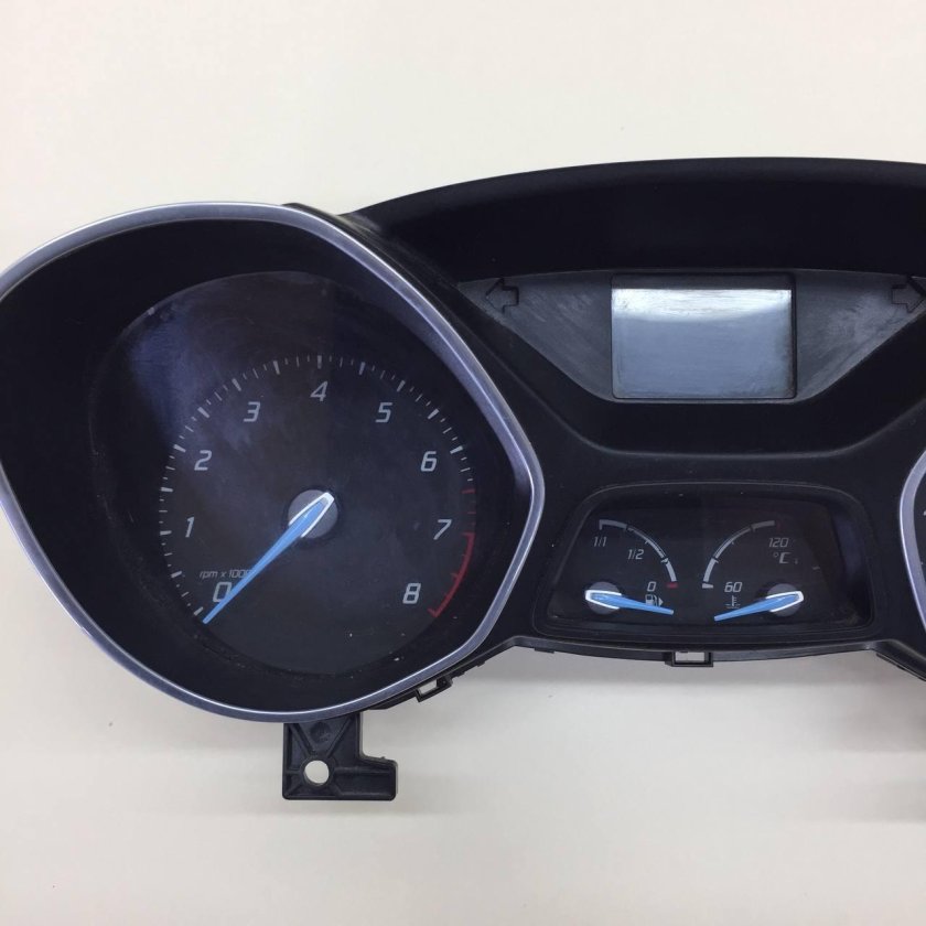 Панель приборов ford focus