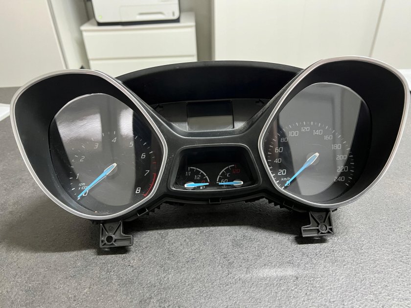 Панель приборов ford focus