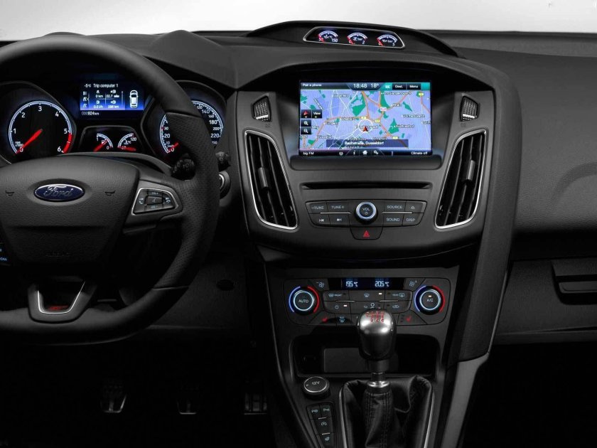 Ford Focus 2015 салон