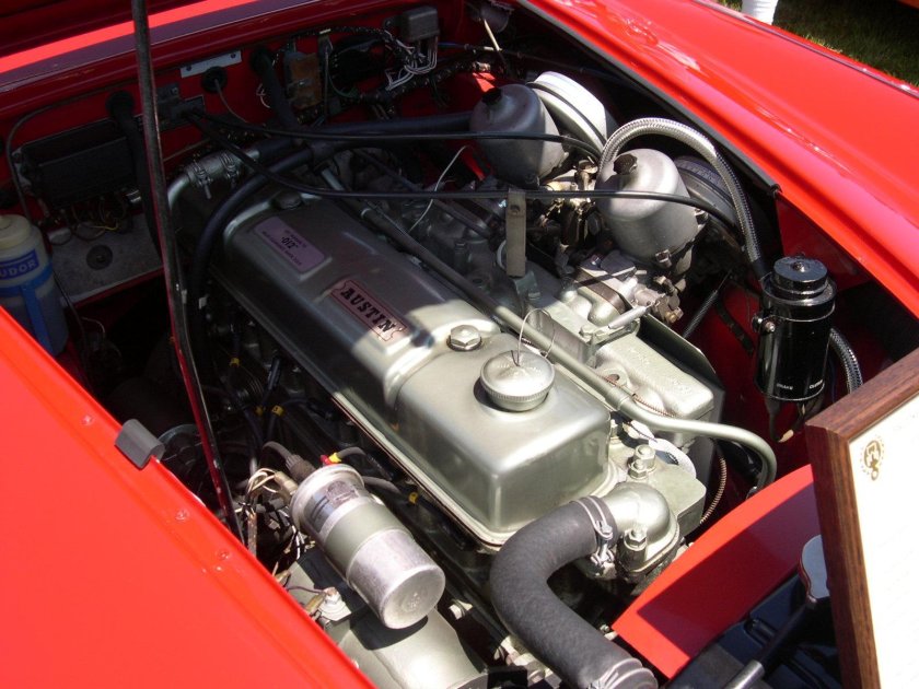 Рядный двигатель