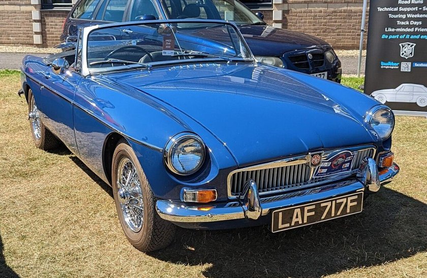 MG автомобиль 1970