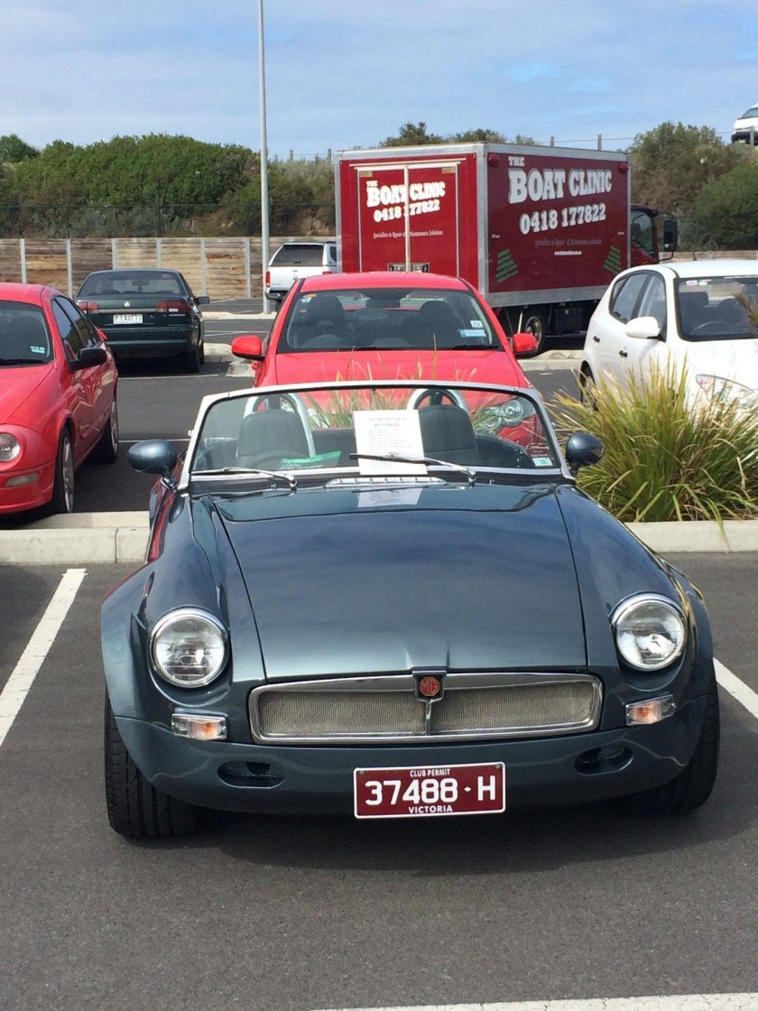 Английская машина MGB такси