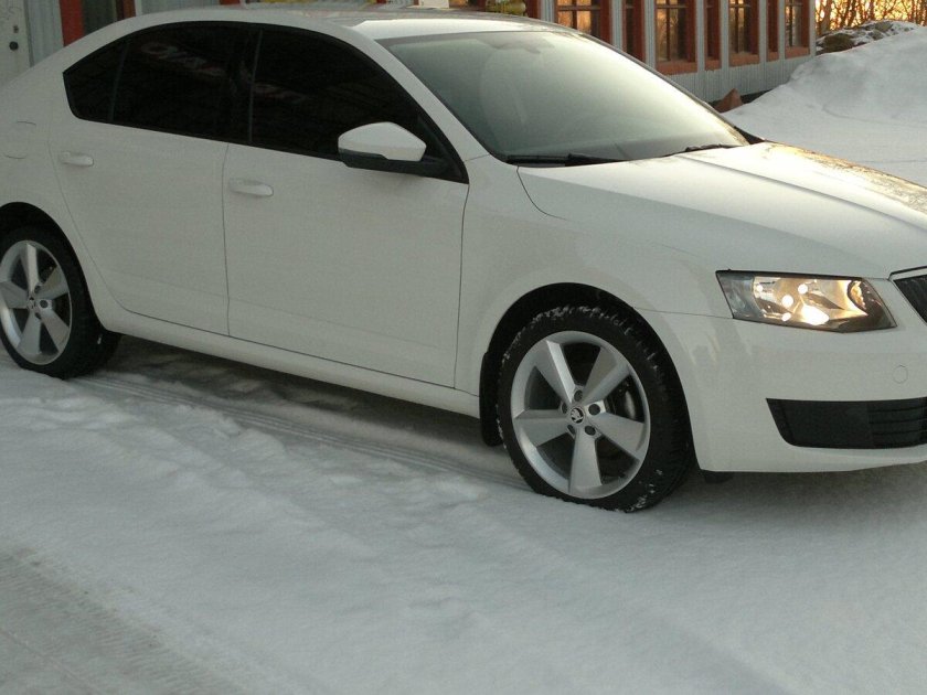 Шкода Октавия а7 2014 белая