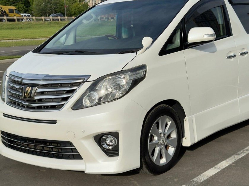 Тойота альфард 2011