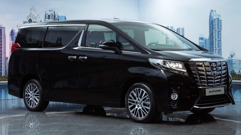Toyota минивэн Alphard 2022