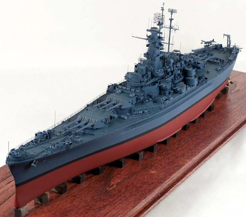 Линкор USS South Dakota