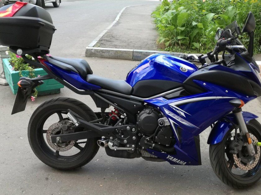 Yamaha xj6 2009