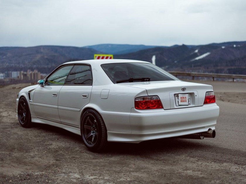 Toyota chaser jzx 100