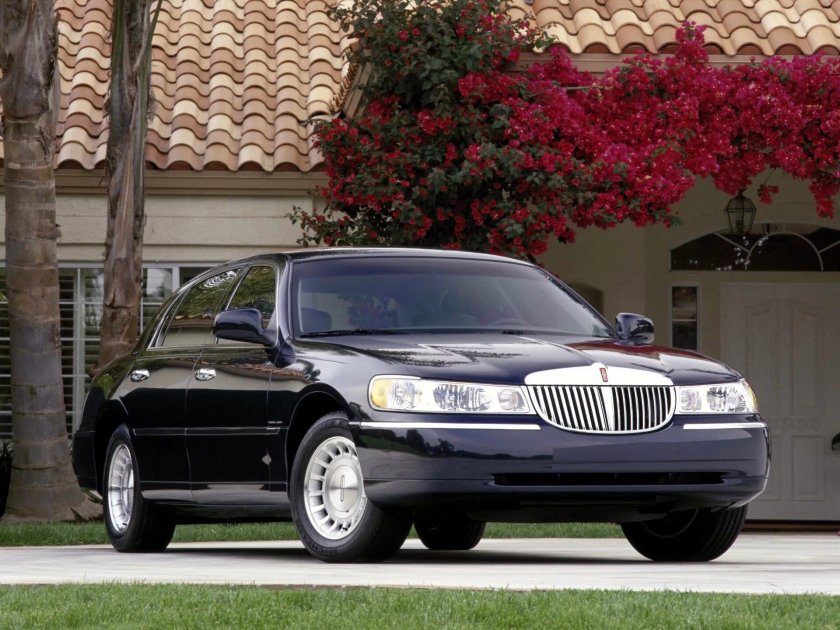 Lincoln Town car Cartier 2000