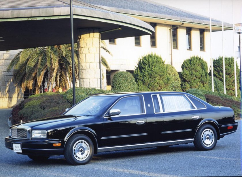 Nissan President 1990