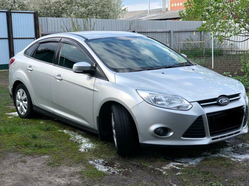 Ford Focus 3 Moondust Silver
