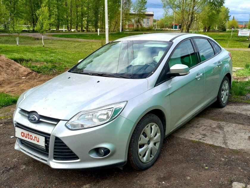 Форд фокус 3 хэтчбек серебристый