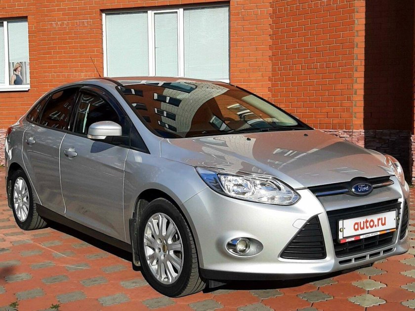 Форд фокус 3 седан серо коричневый