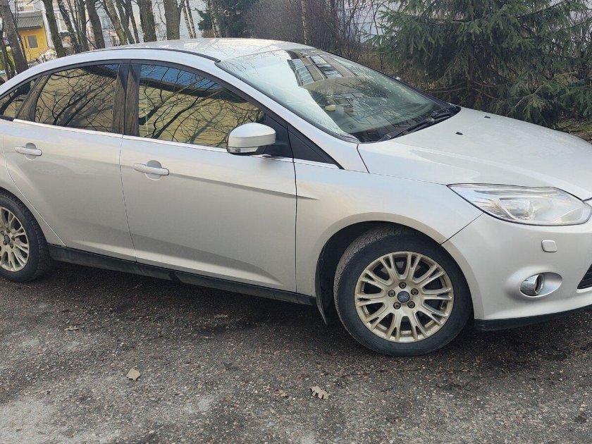 Форд фокус 2013 седан серебристый