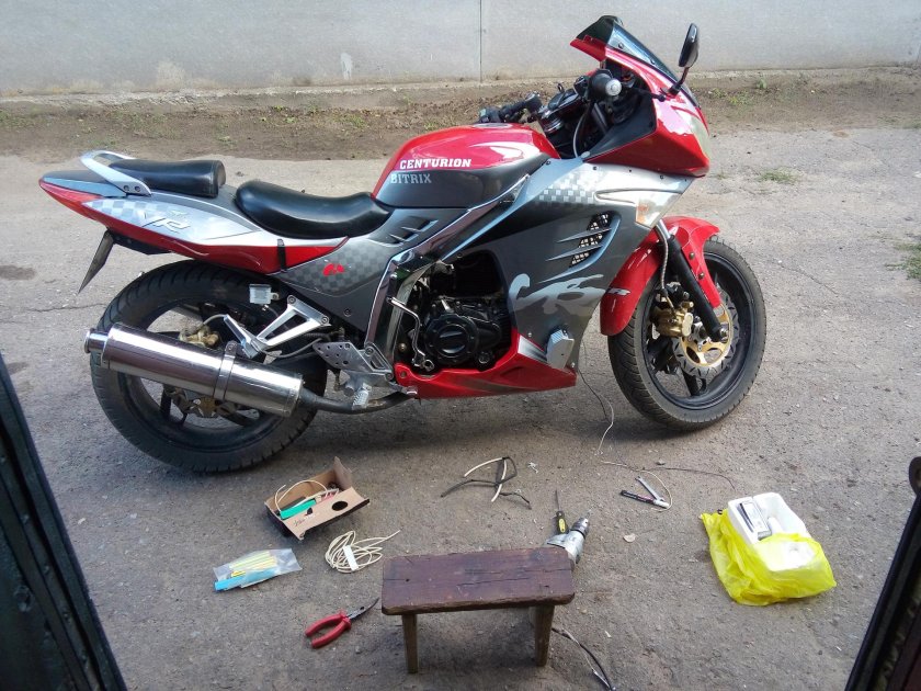 Centurion bitrix 150 (125) мотоцикл