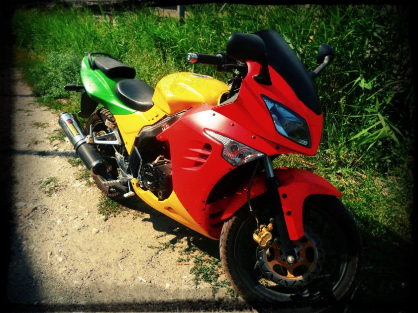 Мотоцикл Центурион Битрикс на 250 кубов