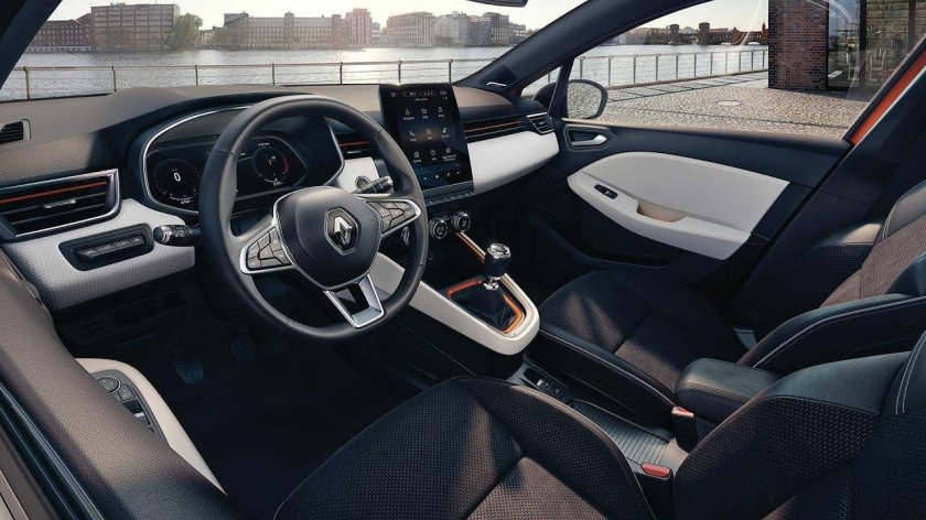 Renault Clio 2021 салон